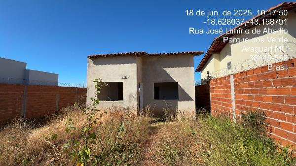 Casa - Venda, Parque dos Verdes, ARAGUARI, MG