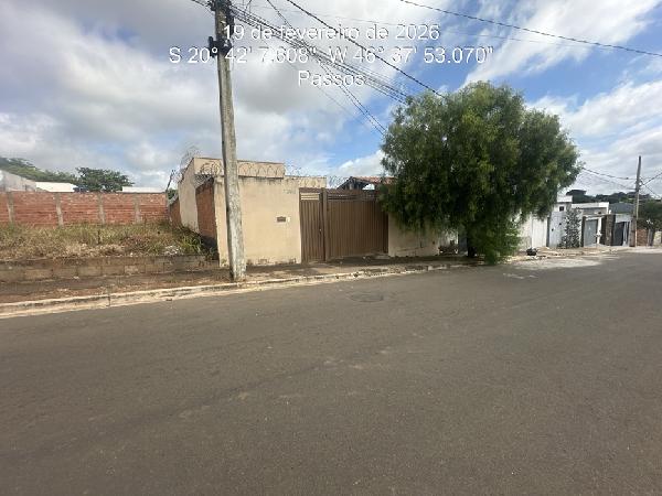 Casa - Venda, CENTRO, PASSOS, MG