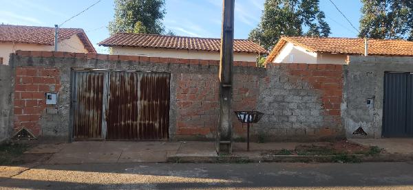 Casa - Venda, NOVO HORIZONTE, ARAGUARI, MG